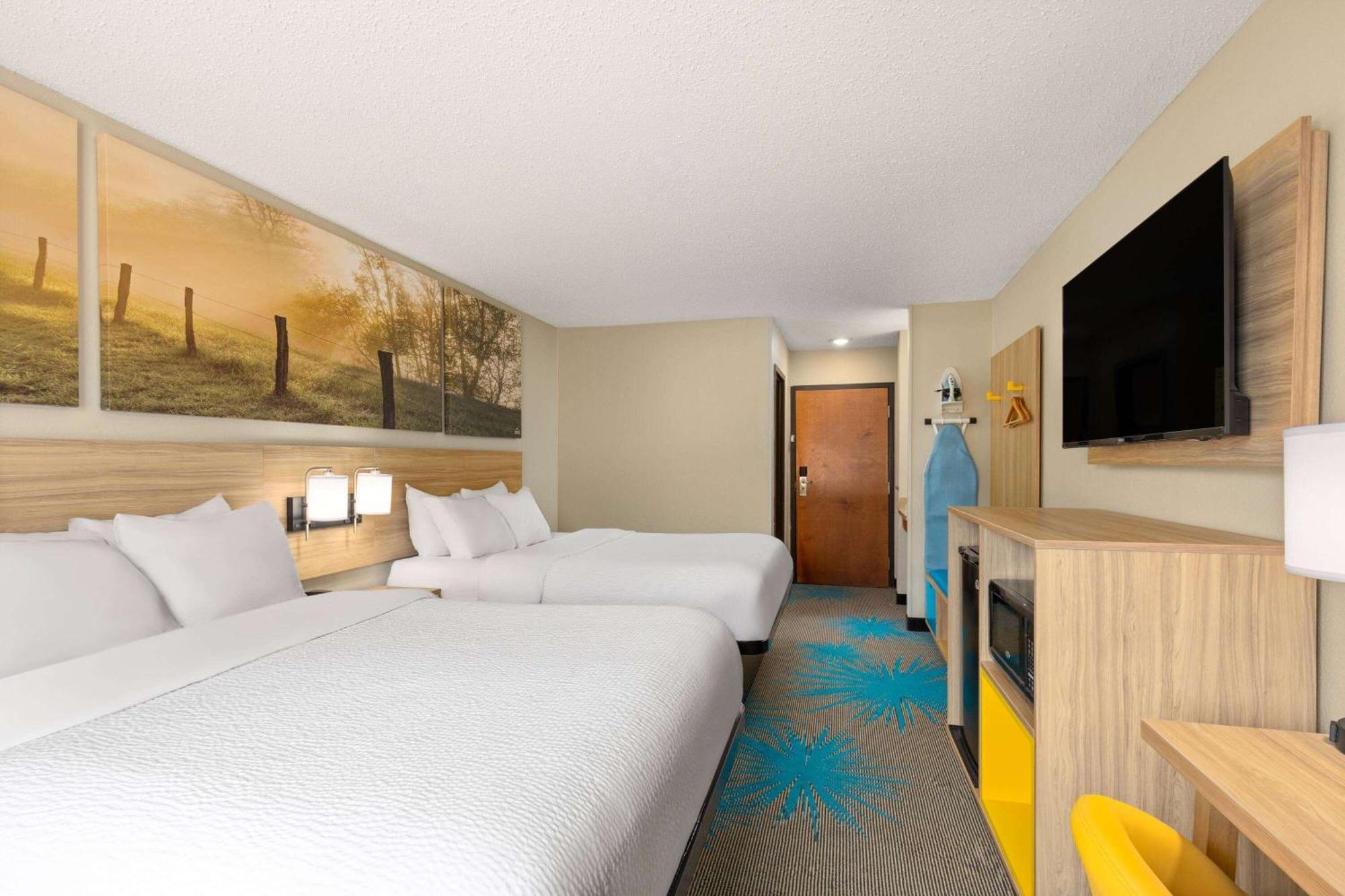 Days Inn By Wyndham Glasgow Εξωτερικό φωτογραφία