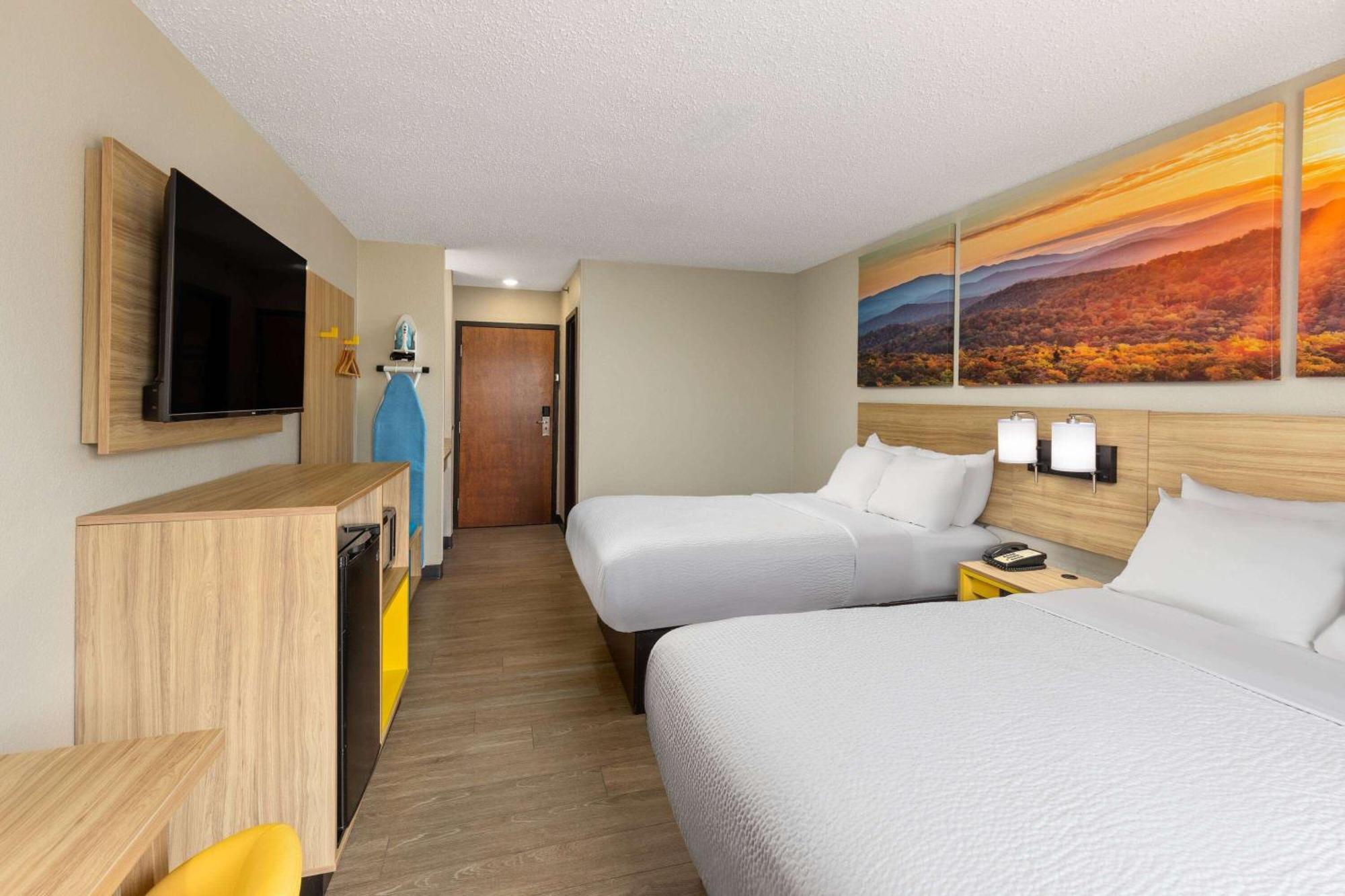 Days Inn By Wyndham Glasgow Εξωτερικό φωτογραφία