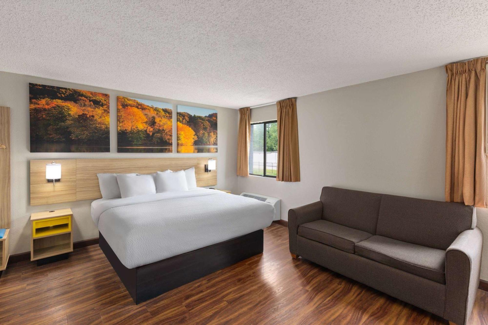 Days Inn By Wyndham Glasgow Εξωτερικό φωτογραφία